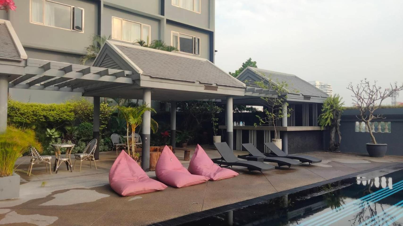 Witz Bangkok Ramkhamhaeng Otel Dış mekan fotoğraf