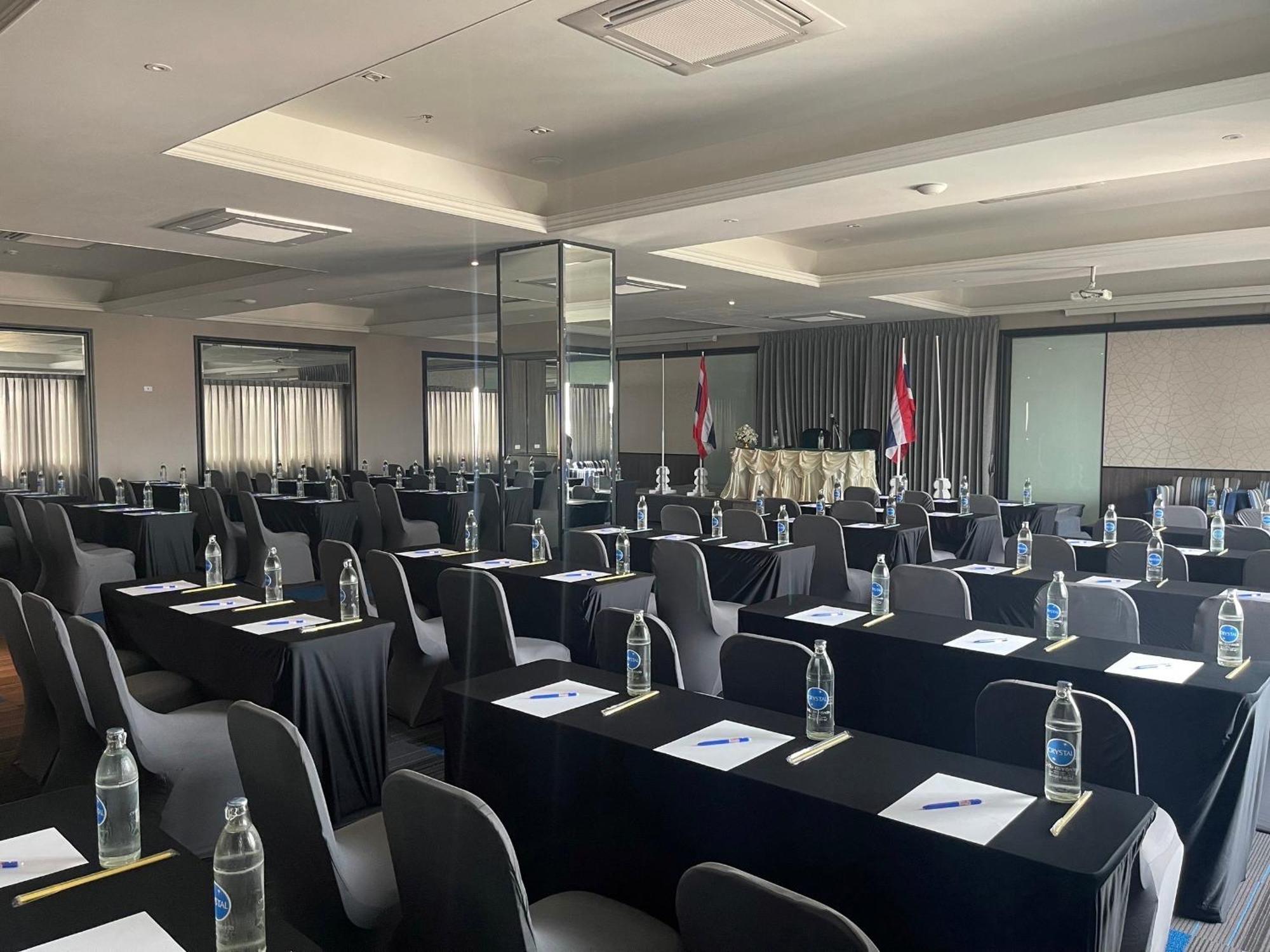 Witz Bangkok Ramkhamhaeng Otel Dış mekan fotoğraf
