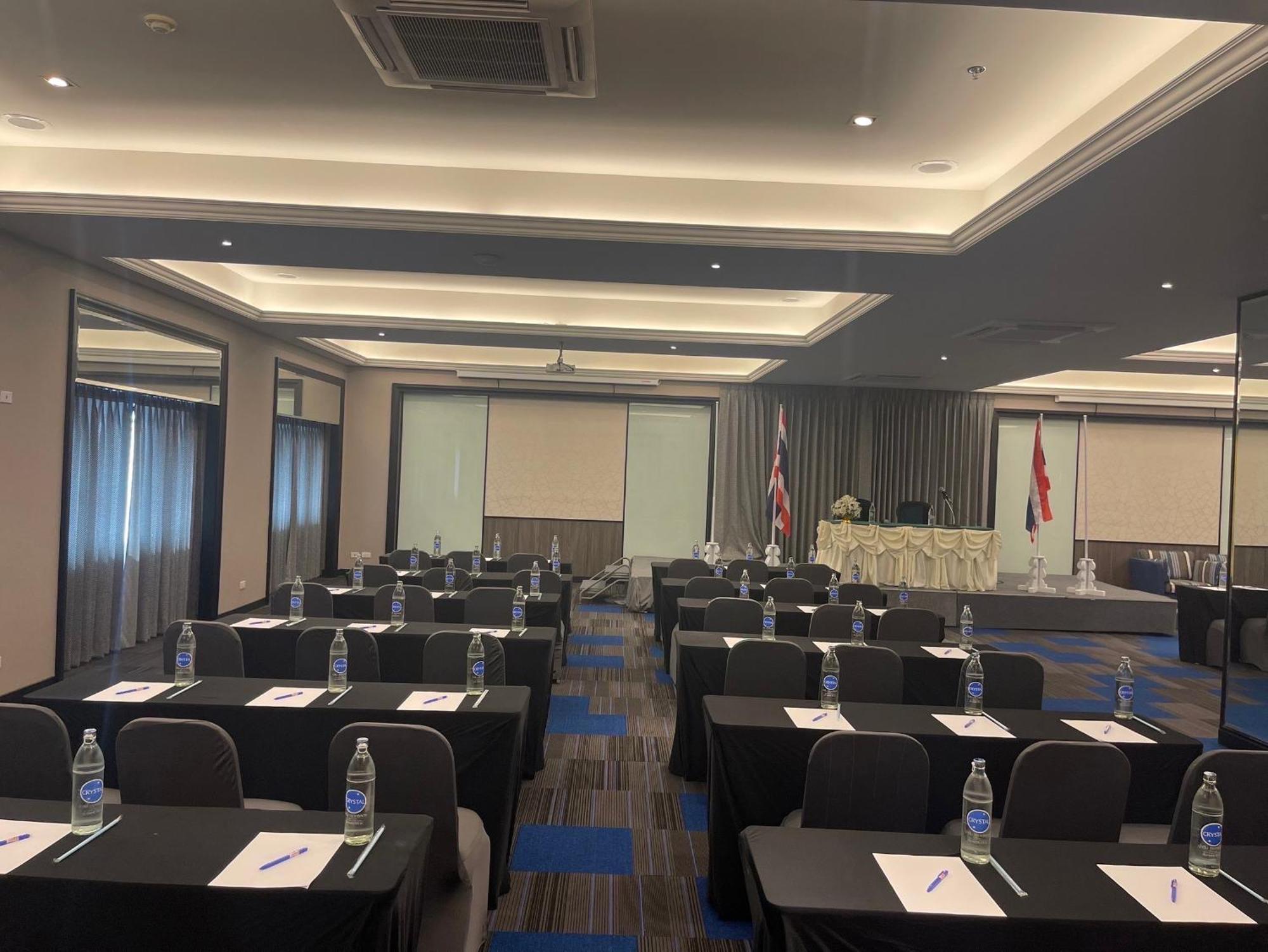 Witz Bangkok Ramkhamhaeng Otel Dış mekan fotoğraf