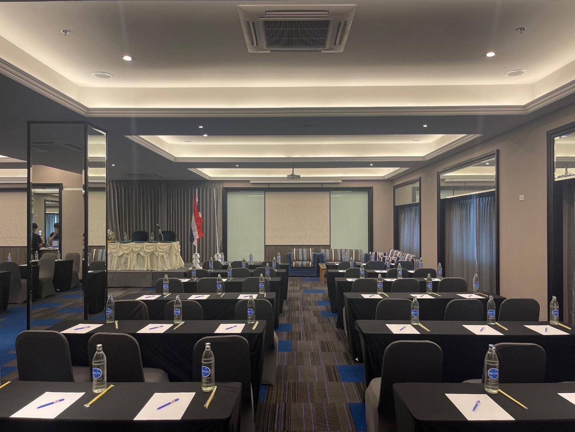 Witz Bangkok Ramkhamhaeng Otel Dış mekan fotoğraf